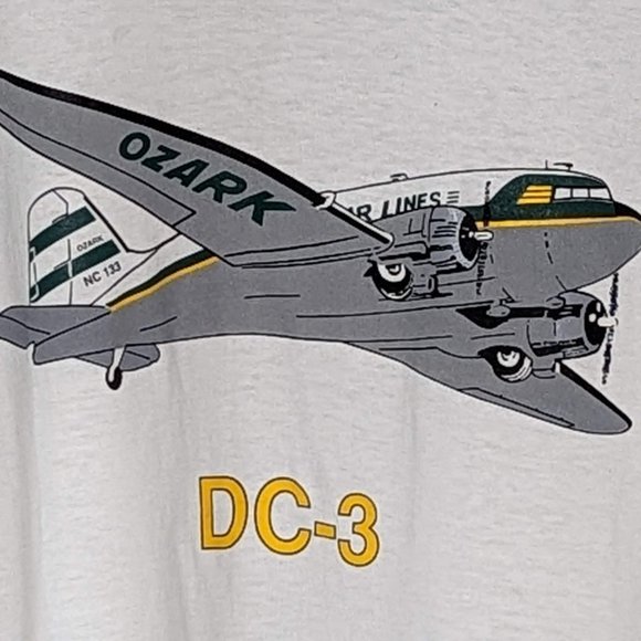 Vintage Ozark Airlines DC-03 Short Sleeve T-Shirt Size Large - Picture 8 of 10